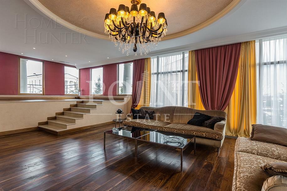 2-этажный коттедж 1 250 м² с отделкой