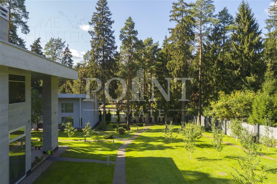 2-этажный коттедж 1 230 м² с отделкой