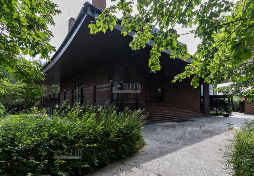 2-этажный коттедж 947 м² с отделкой