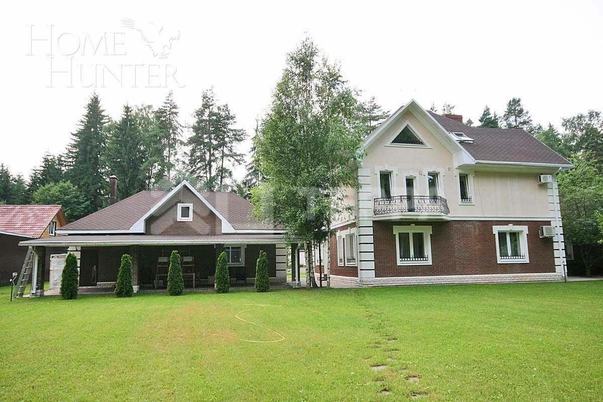 2-этажный коттедж 560 м² с отделкой