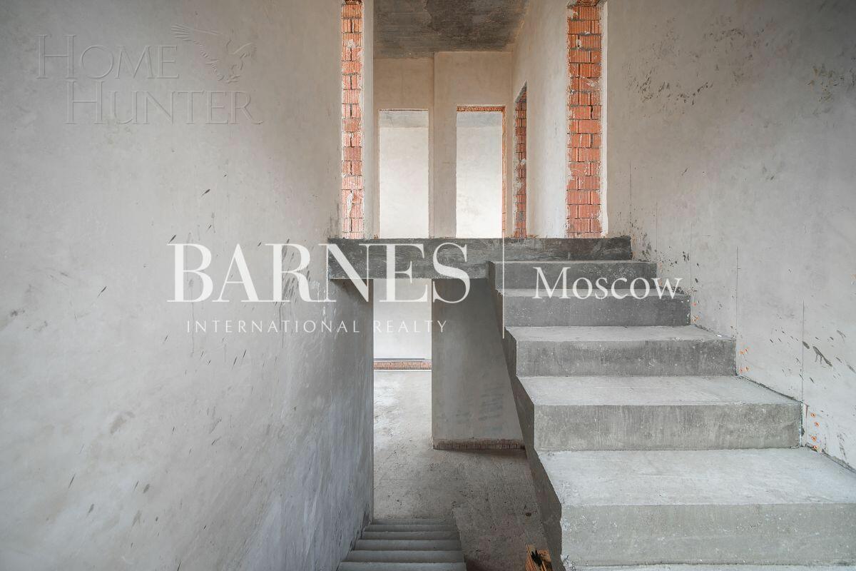 2-этажный коттедж 250 м² без отделки