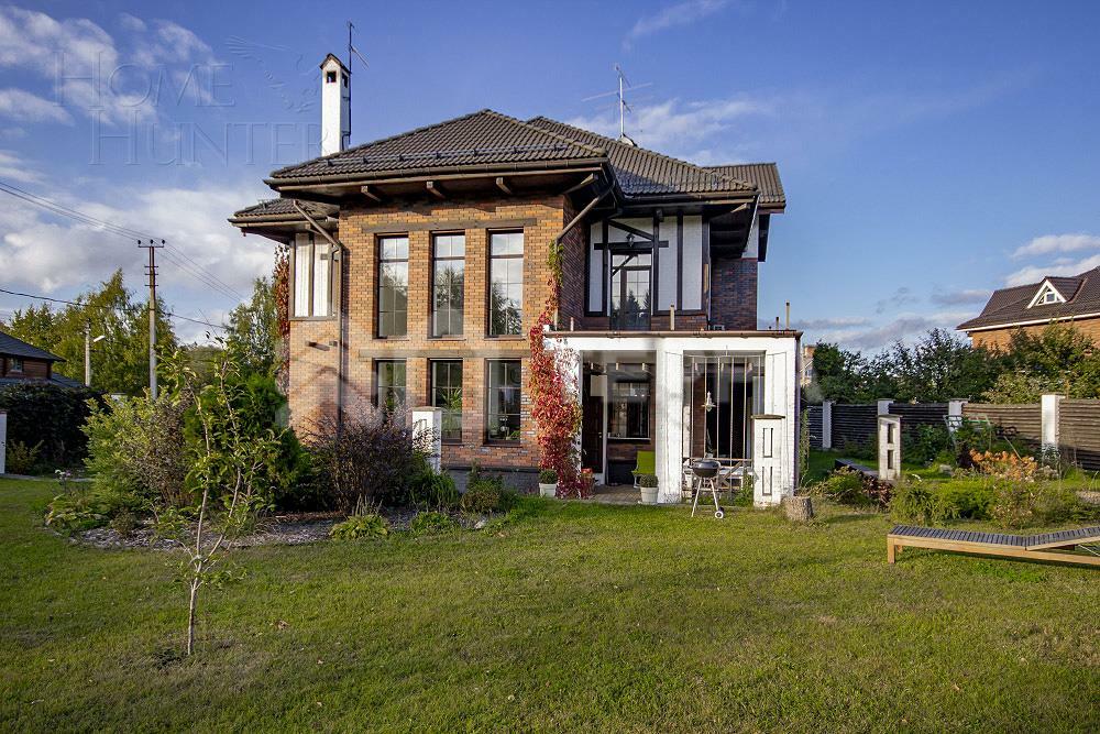 2-этажный коттедж 560 м² с отделкой