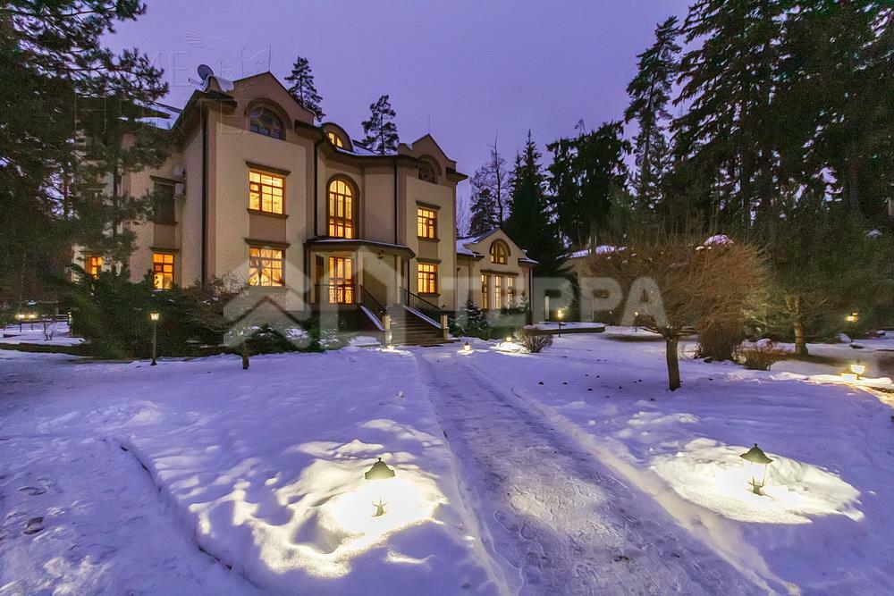 2-этажный коттедж 1 159 м² с отделкой