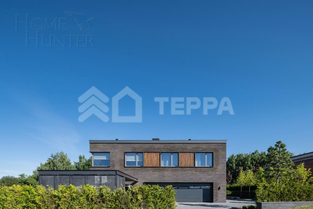 2-этажный коттедж 2 325 м² с отделкой