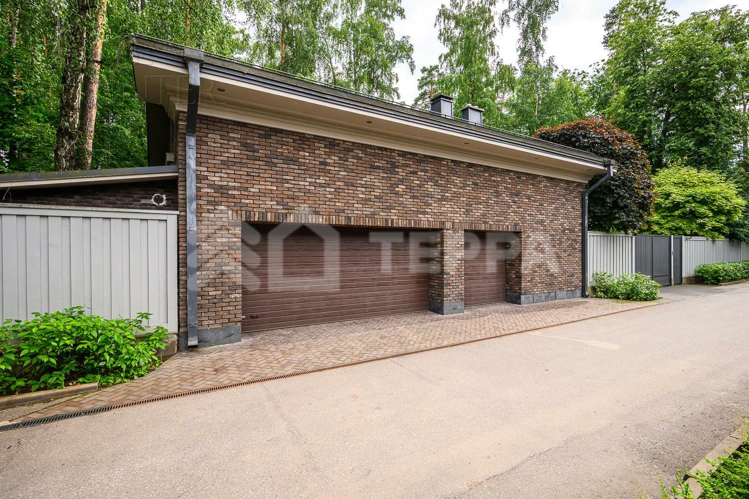 2-этажный коттедж 680 м² с отделкой