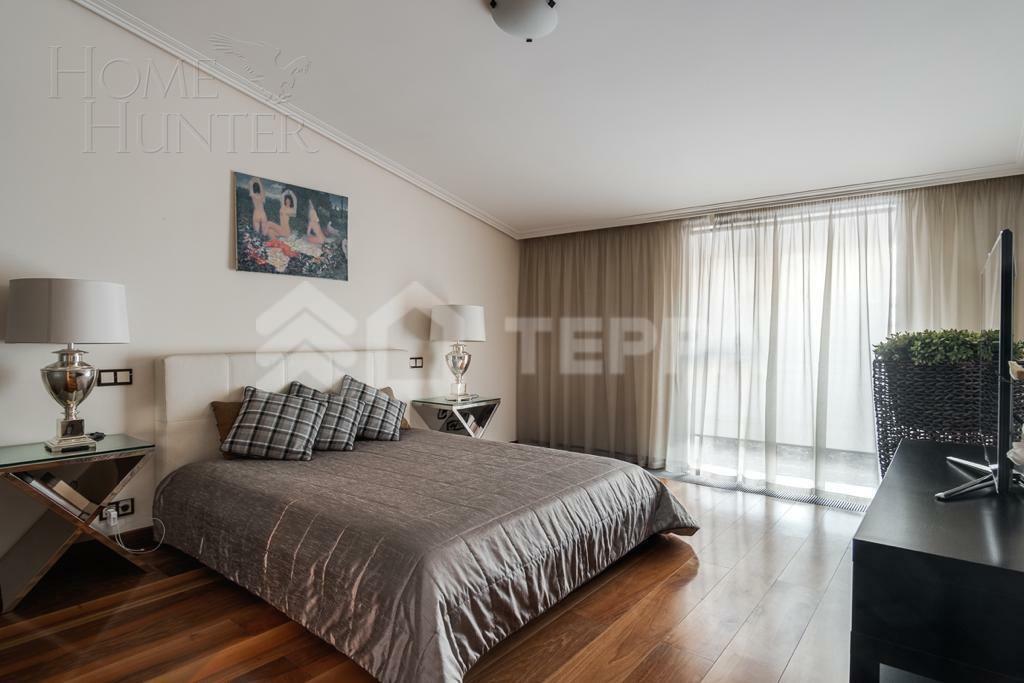 2-этажный коттедж 1 360 м² с отделкой