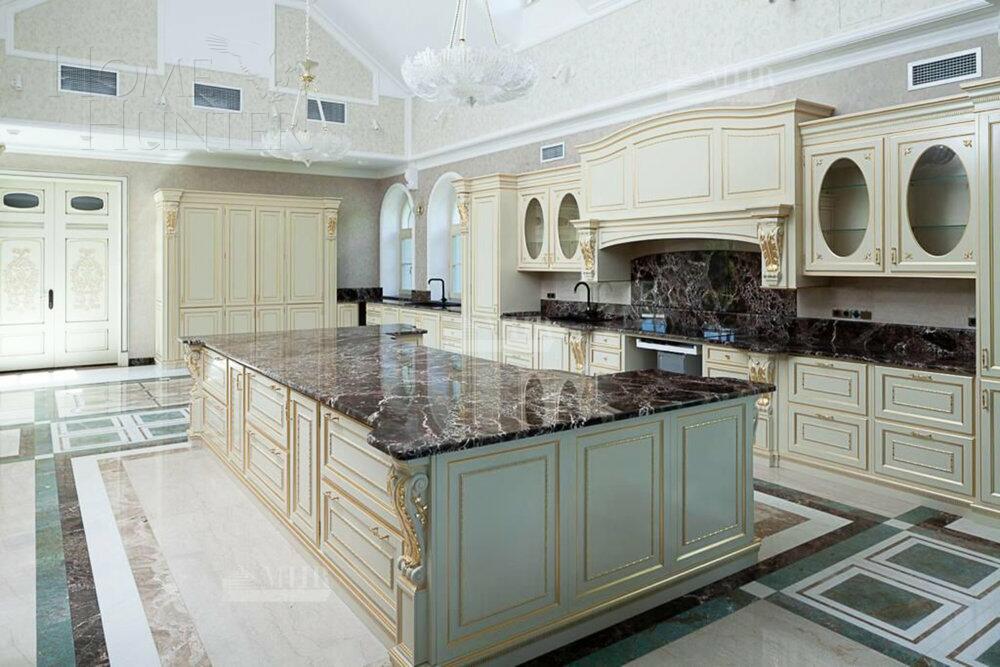 2-этажный коттедж 1 700 м² с отделкой