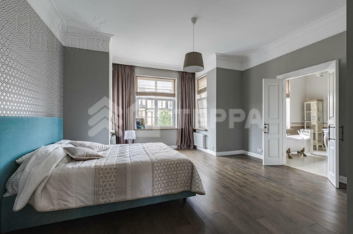 2-этажный таунхаус 345 м² с отделкой