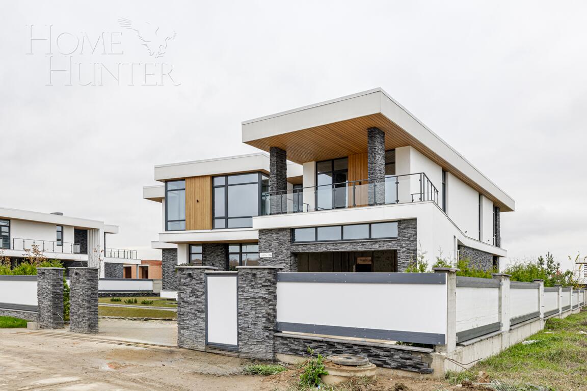 2-этажный коттедж 590 м² с отделкой