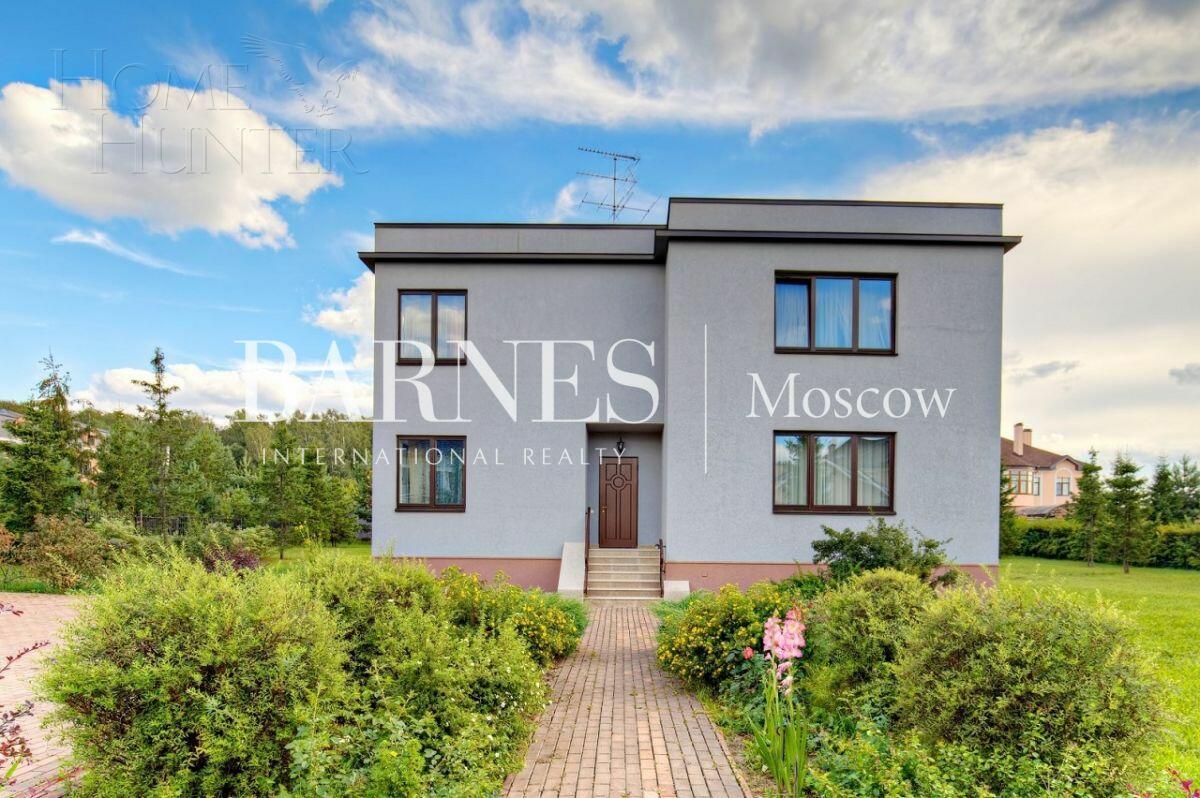 2-этажный коттедж 800 м² с отделкой