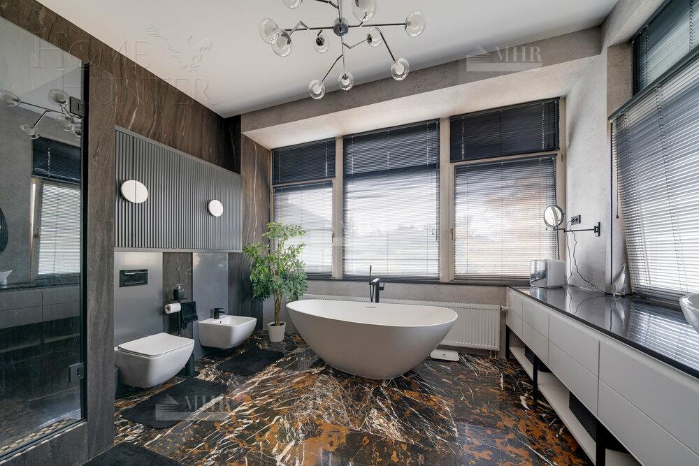 2-этажный коттедж 810 м² с отделкой