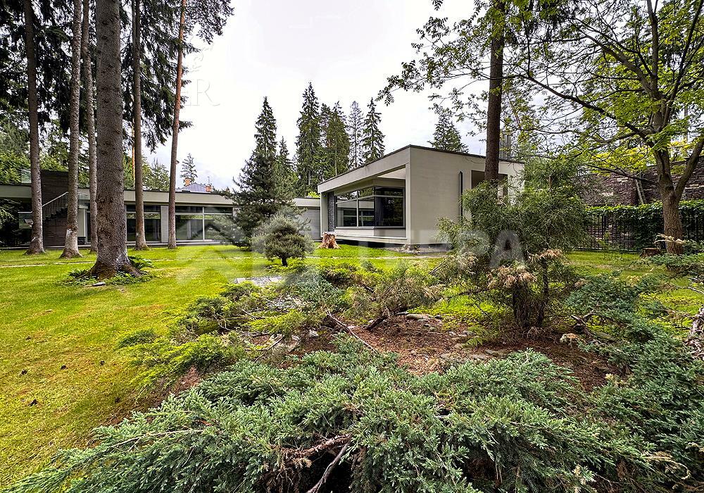 2-этажный коттедж 1 622 м² с отделкой