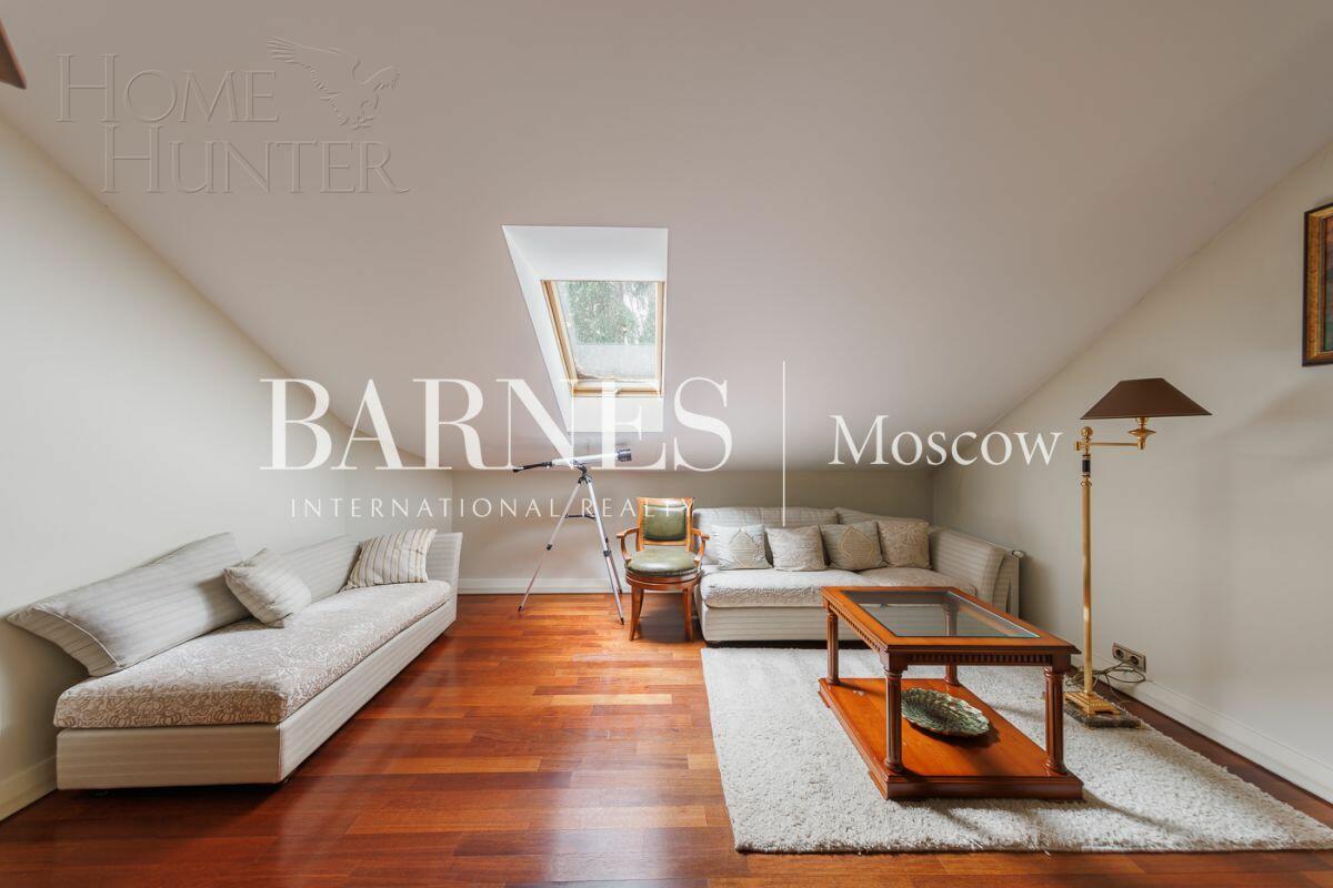 2-этажный коттедж 398.2 м² с отделкой