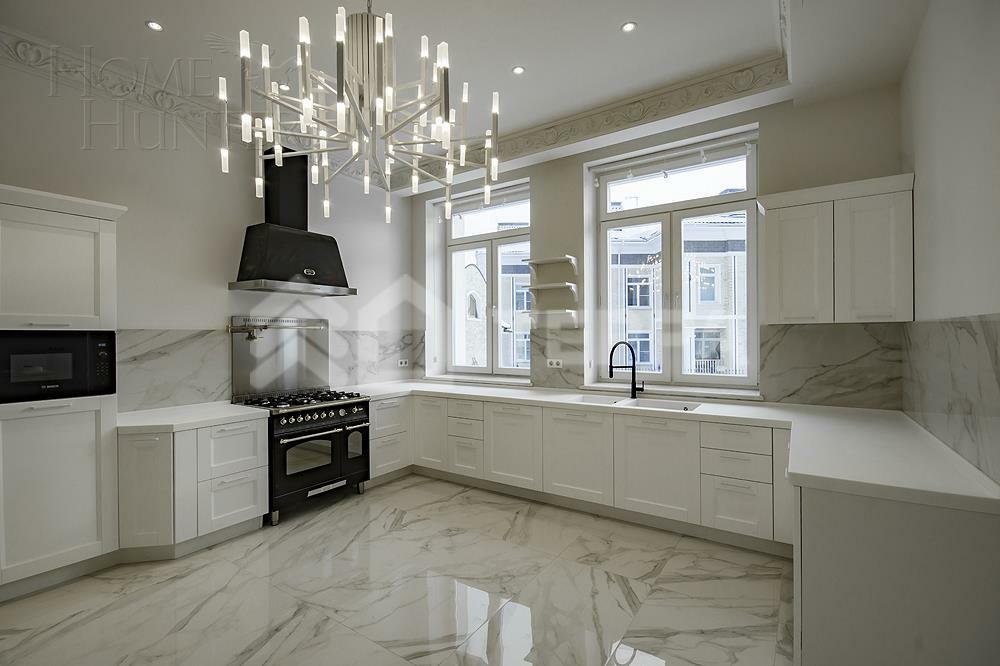 2-этажный коттедж 1 500 м² с отделкой