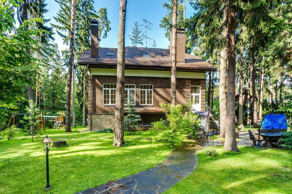 2-этажный коттедж 550 м² с отделкой