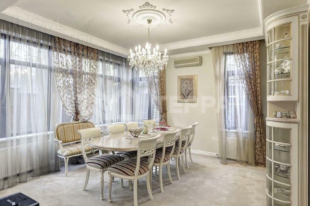 2-этажный коттедж 450 м² с отделкой