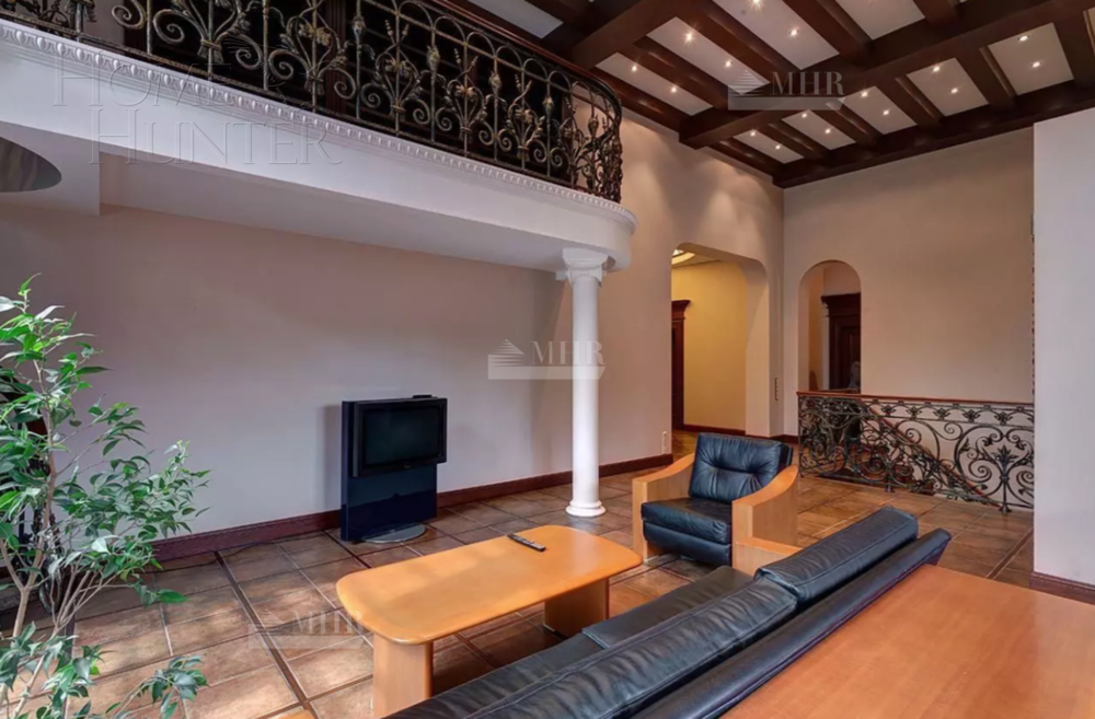 2-этажный коттедж 1 100 м² с отделкой