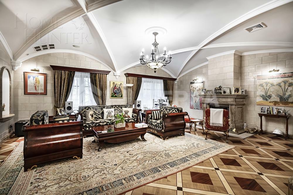 3-этажный коттедж 1 200 м² с отделкой