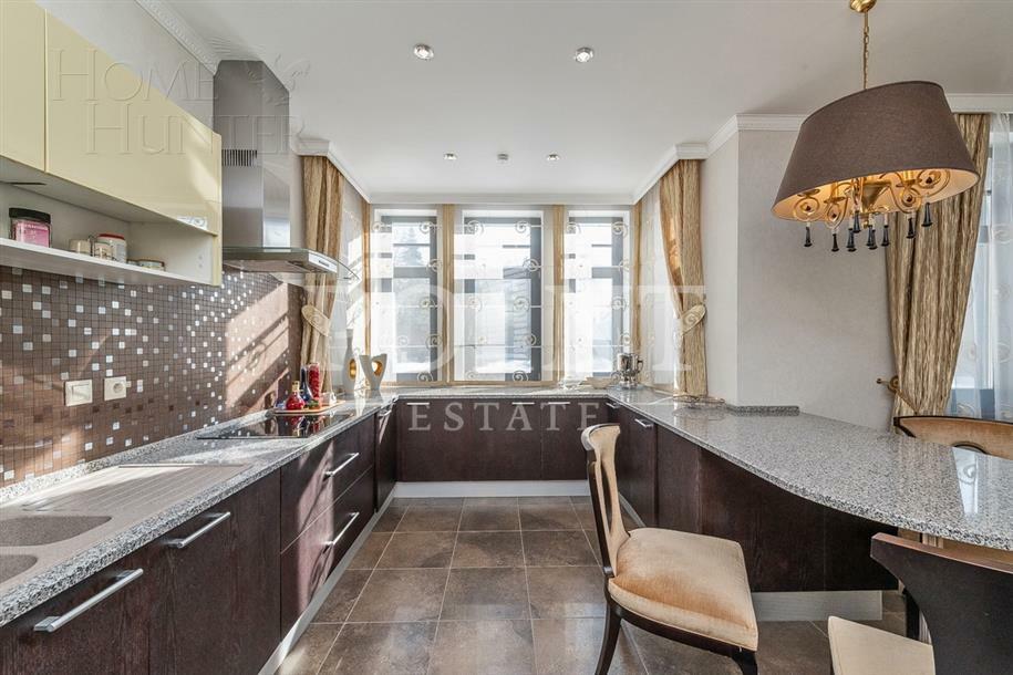 2-этажный коттедж 528 м² с отделкой