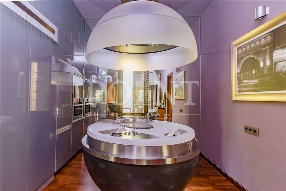 2-этажный коттедж 1 750 м² с отделкой