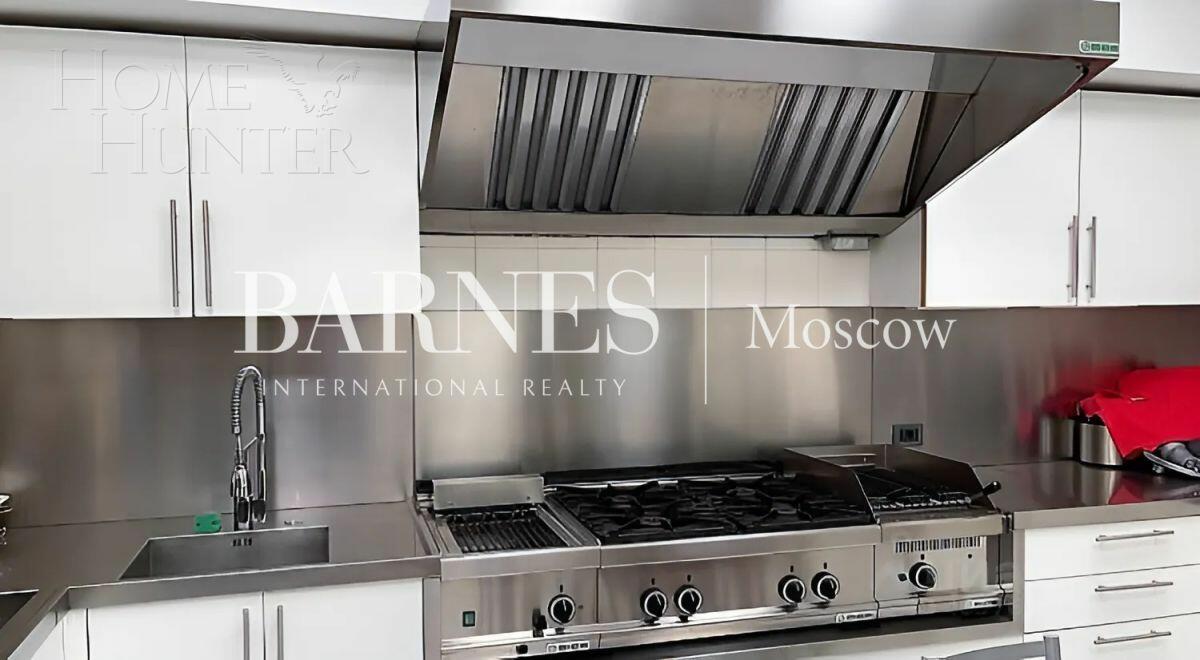 2-этажный коттедж 1 035 м² с отделкой