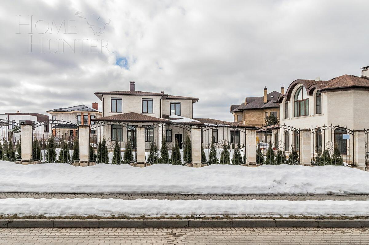 2-этажный коттедж 400 м² с отделкой