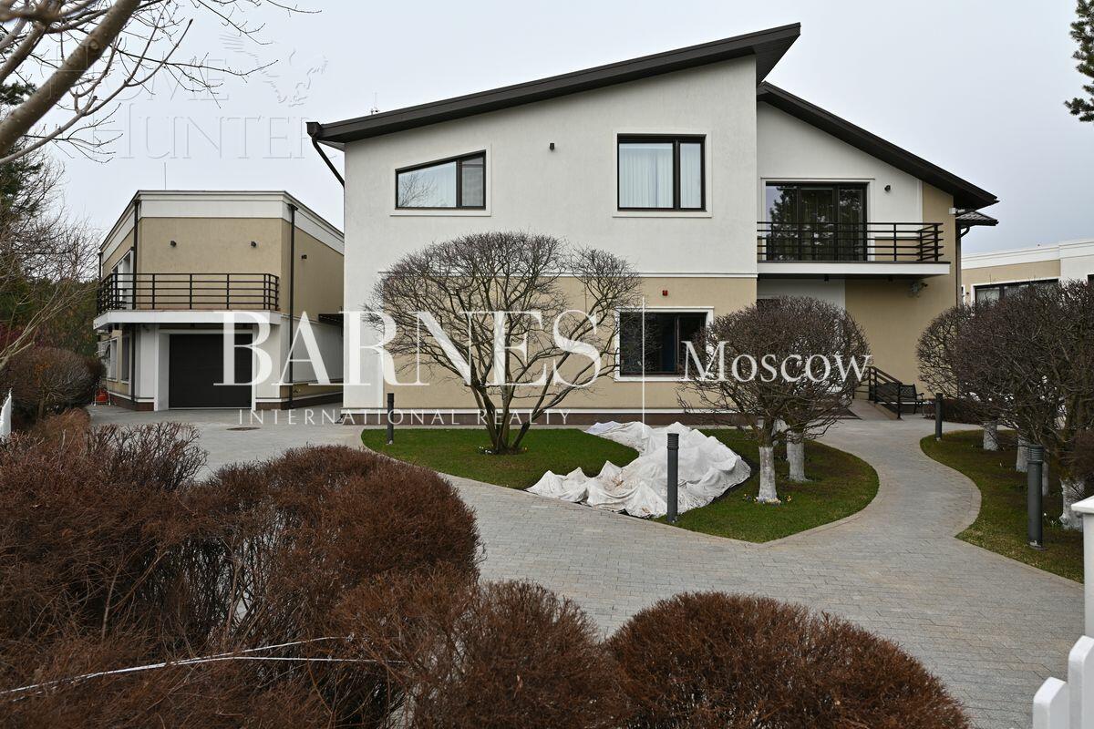 2-этажный коттедж 637 м² с отделкой