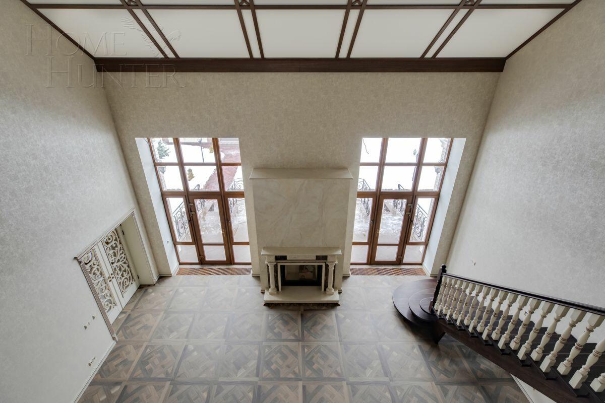 2-этажный коттедж 900 м² с отделкой