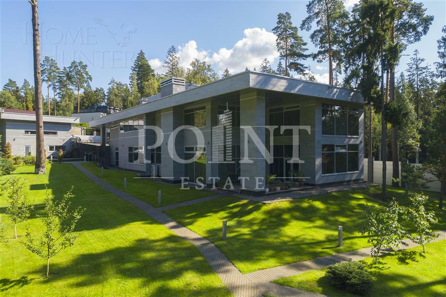 2-этажный коттедж 1 230 м² с отделкой