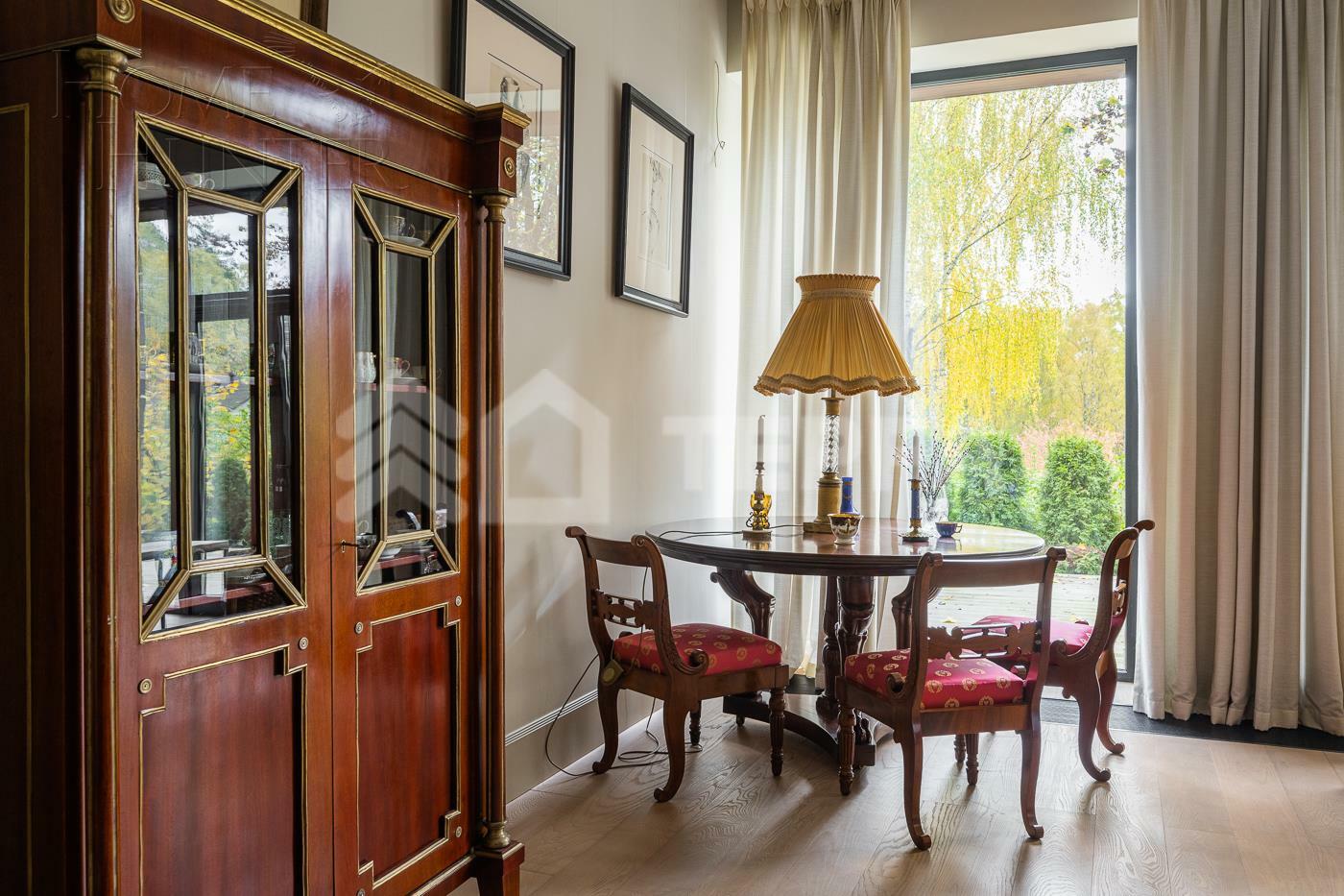 2-этажный коттедж 1 160 м² с отделкой