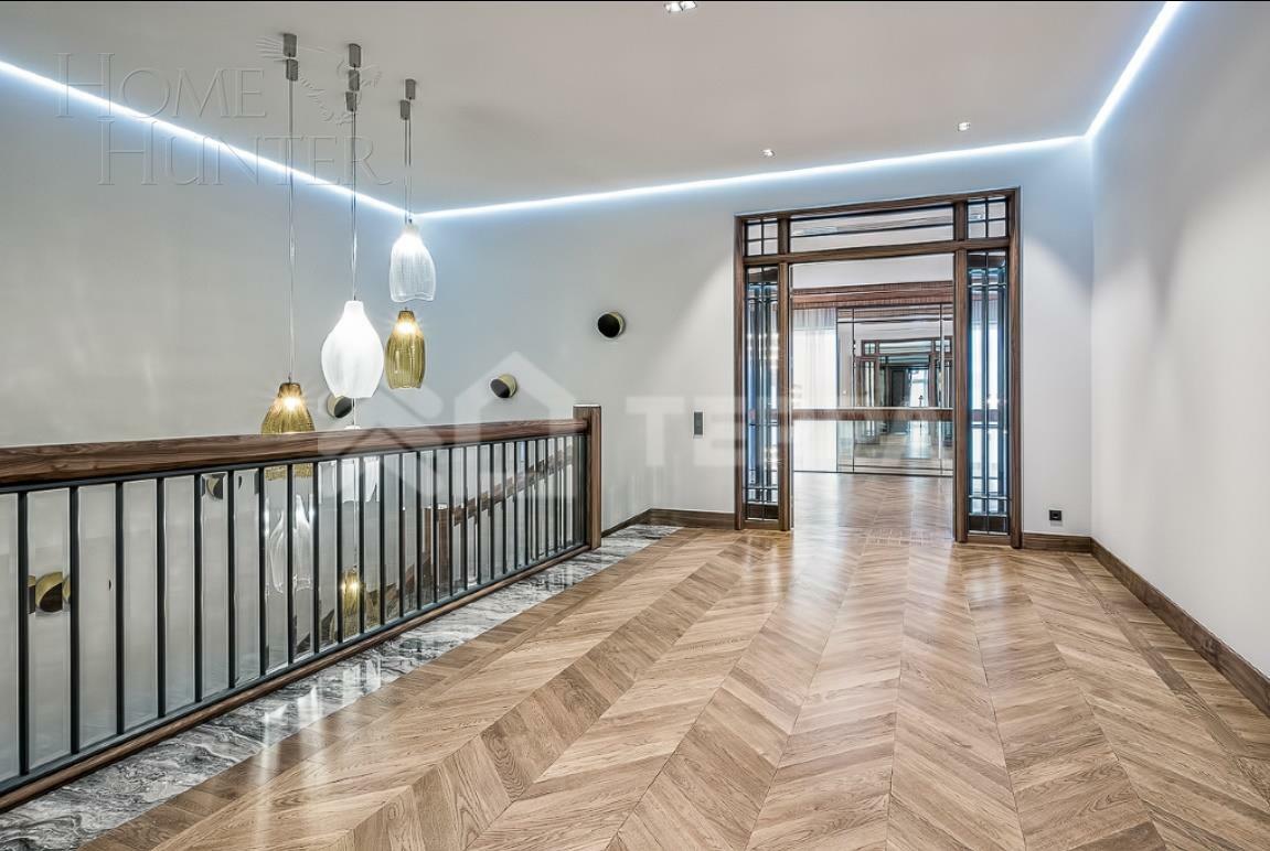 2-этажный коттедж 989.7 м² с отделкой