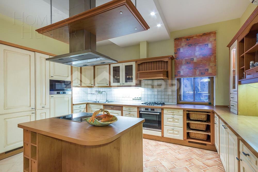 2-этажный коттедж 1 159 м² с отделкой