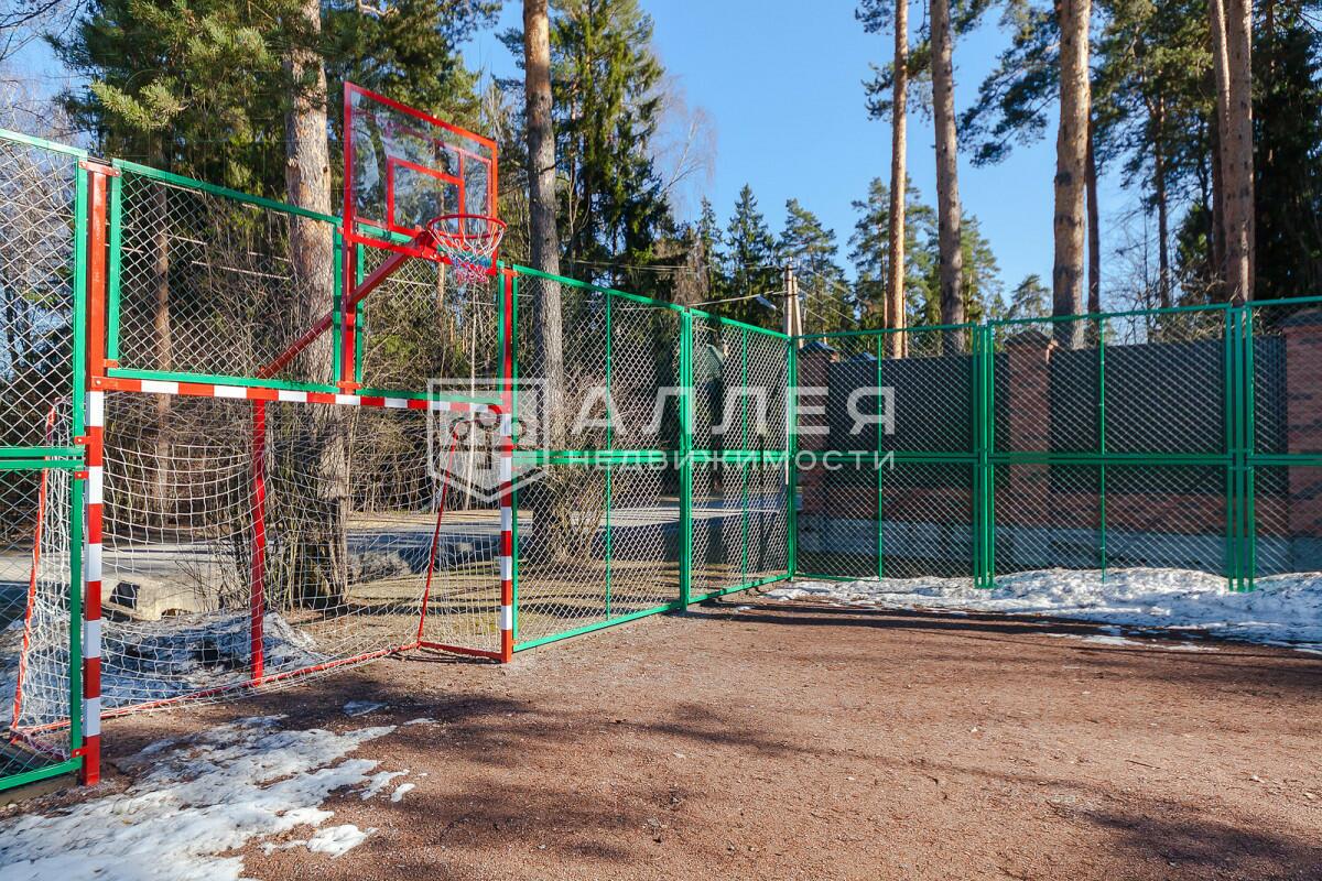 2-этажный коттедж 500 м² с отделкой