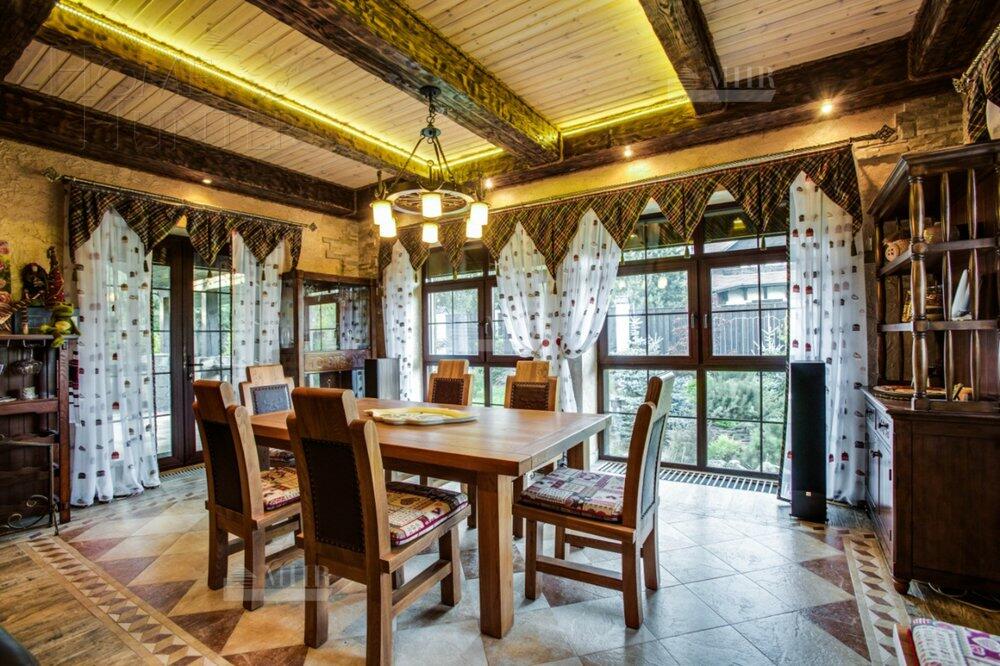 2-этажный коттедж 770 м² с отделкой