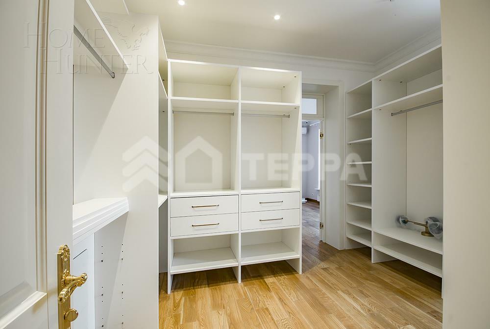 2-этажный коттедж 1 500 м² с отделкой