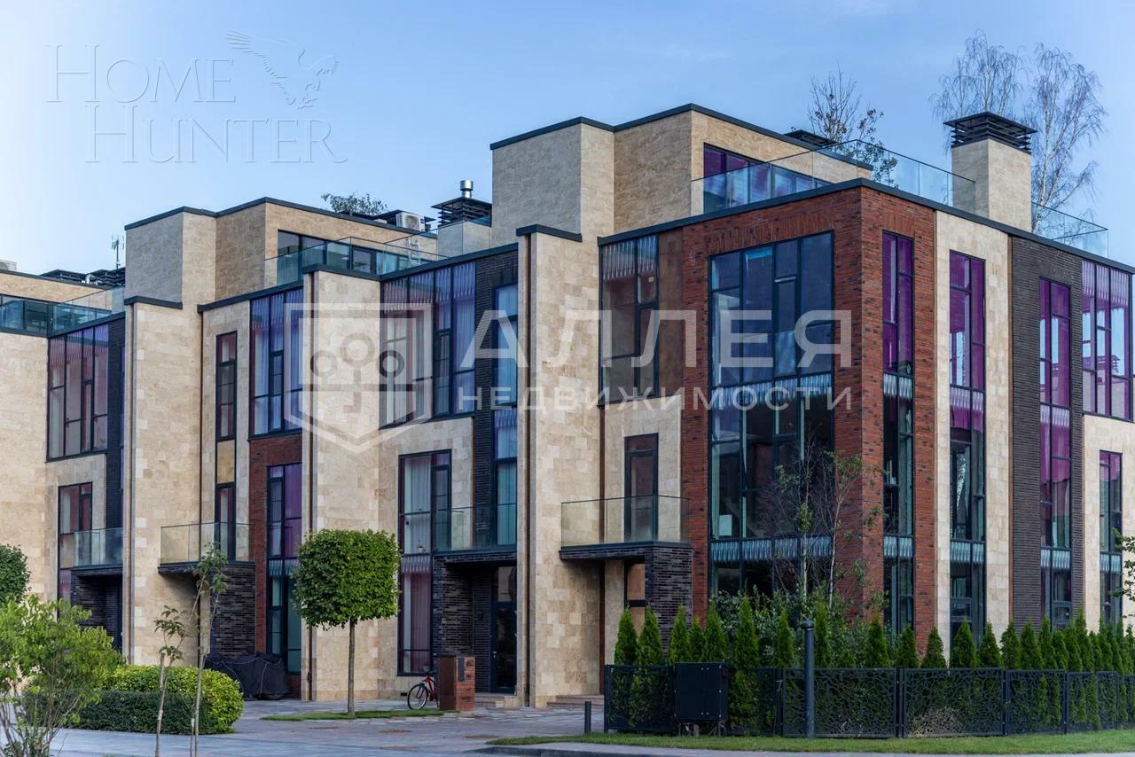 3-этажный таунхаус 244 м² с отделкой