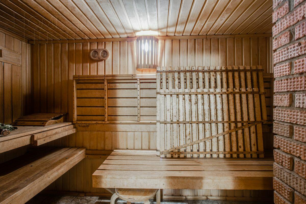 2-этажный коттедж 880 м² с отделкой