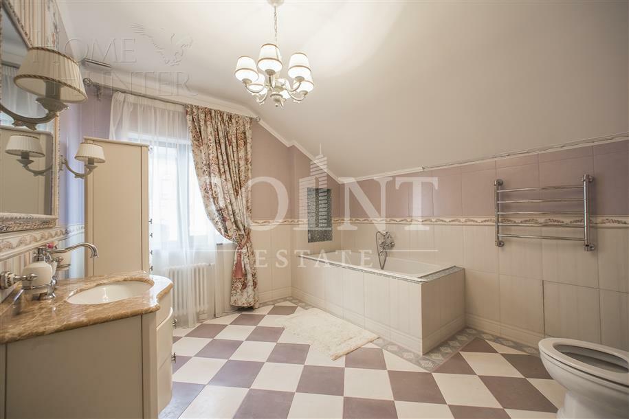 2-этажный коттедж 440 м² с отделкой