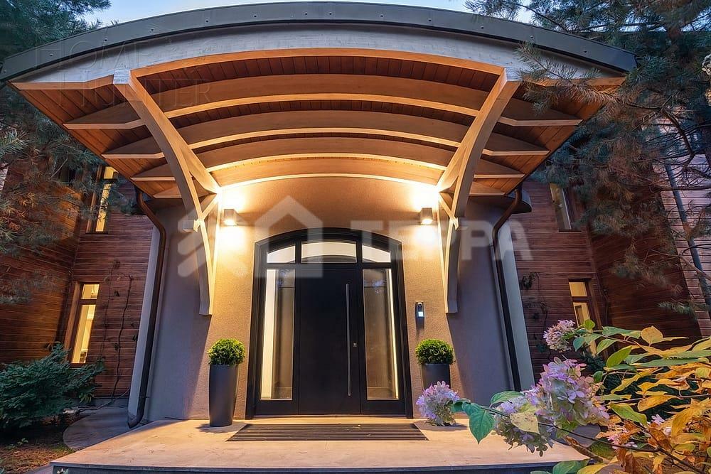 2-этажный коттедж 900 м² с отделкой