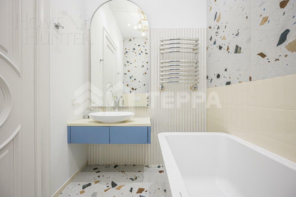 3-этажный коттедж 697 м² с отделкой