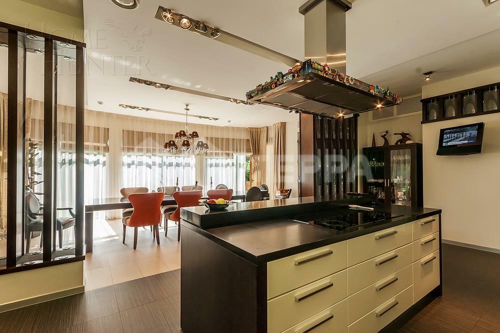 2-этажный коттедж 1 200 м² с отделкой