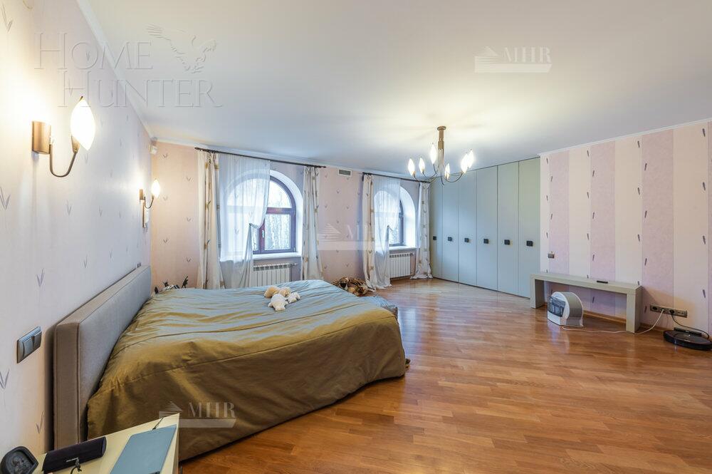 2-этажный коттедж 500 м² с отделкой