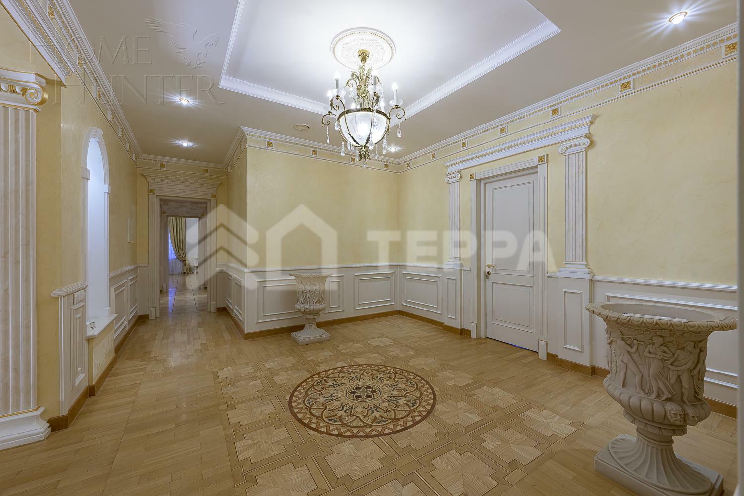 2-этажный коттедж 1 250 м² с отделкой