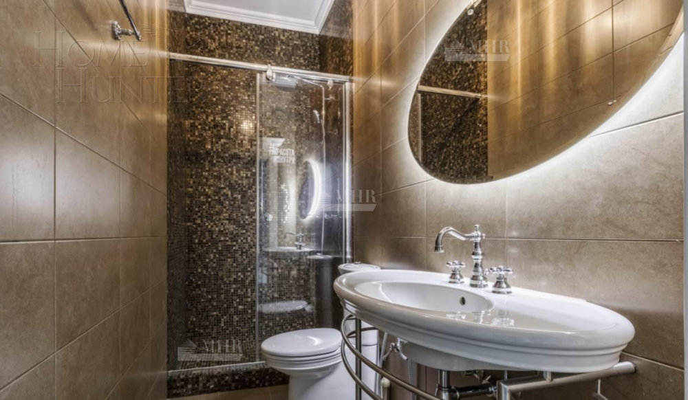 2-этажный коттедж 1 000 м² с отделкой