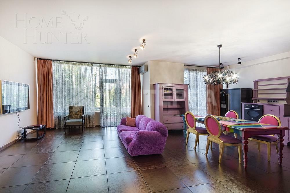 3-этажный таунхаус 354 м² с отделкой