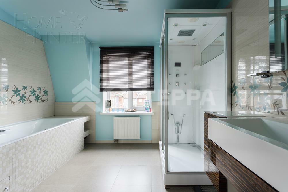 3-этажный таунхаус 200 м² с отделкой