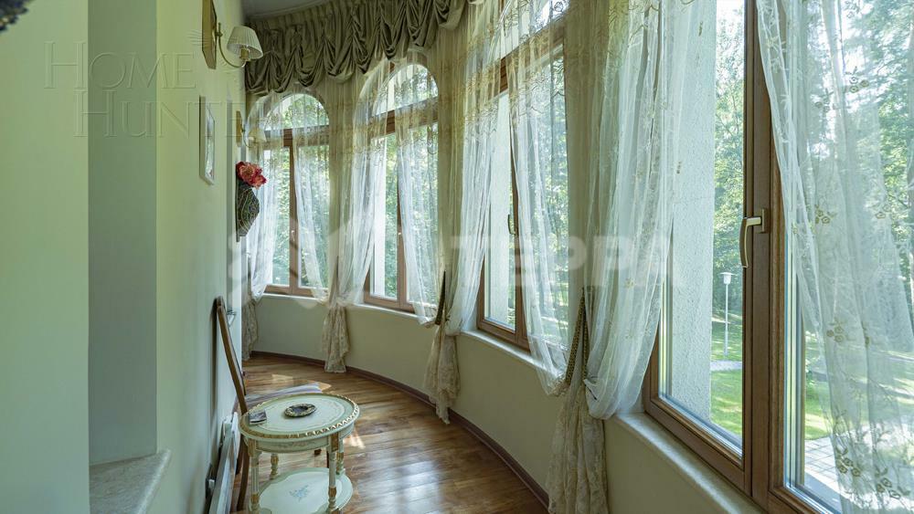 2-этажный коттедж 850 м² с отделкой