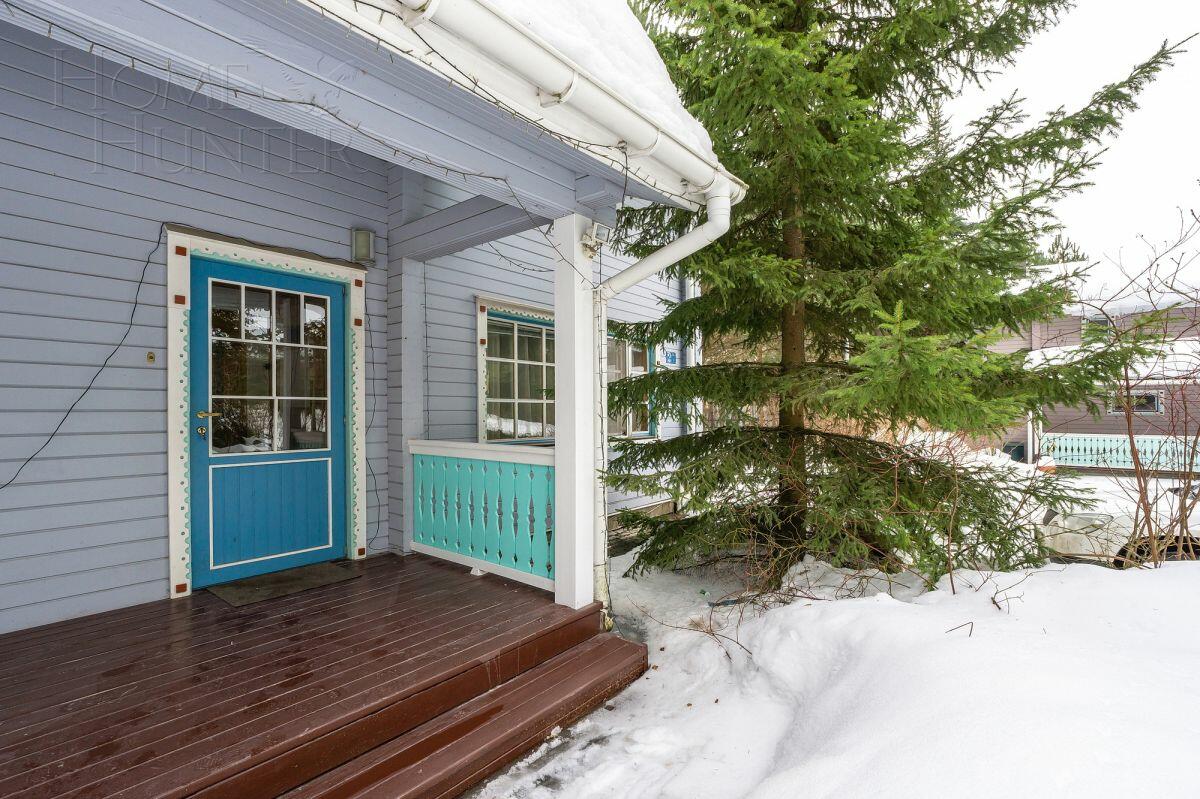 2-этажный коттедж 267 м² с отделкой