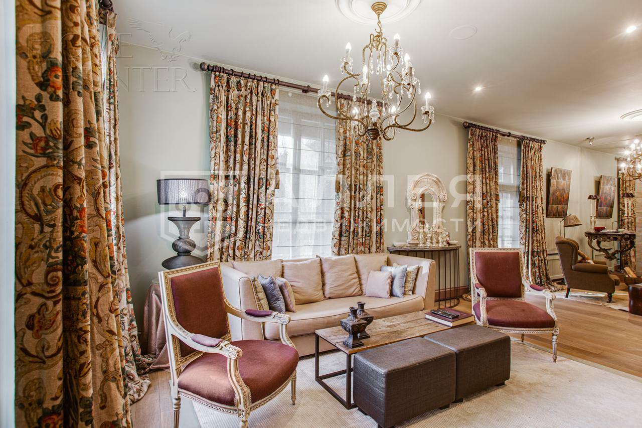 2-этажный коттедж 800 м² с отделкой