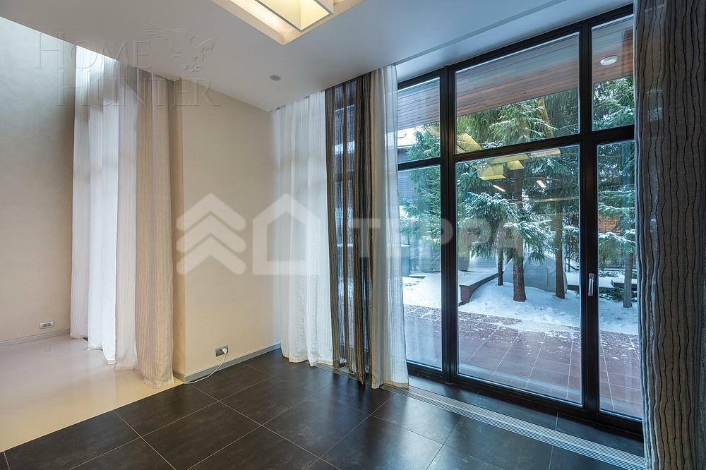 2-этажный коттедж 1 100 м² с отделкой